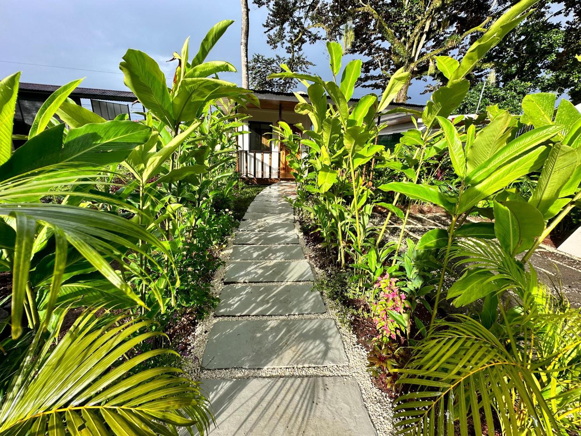 Almendros Eco-Villas La Fortuna Extérieur photo